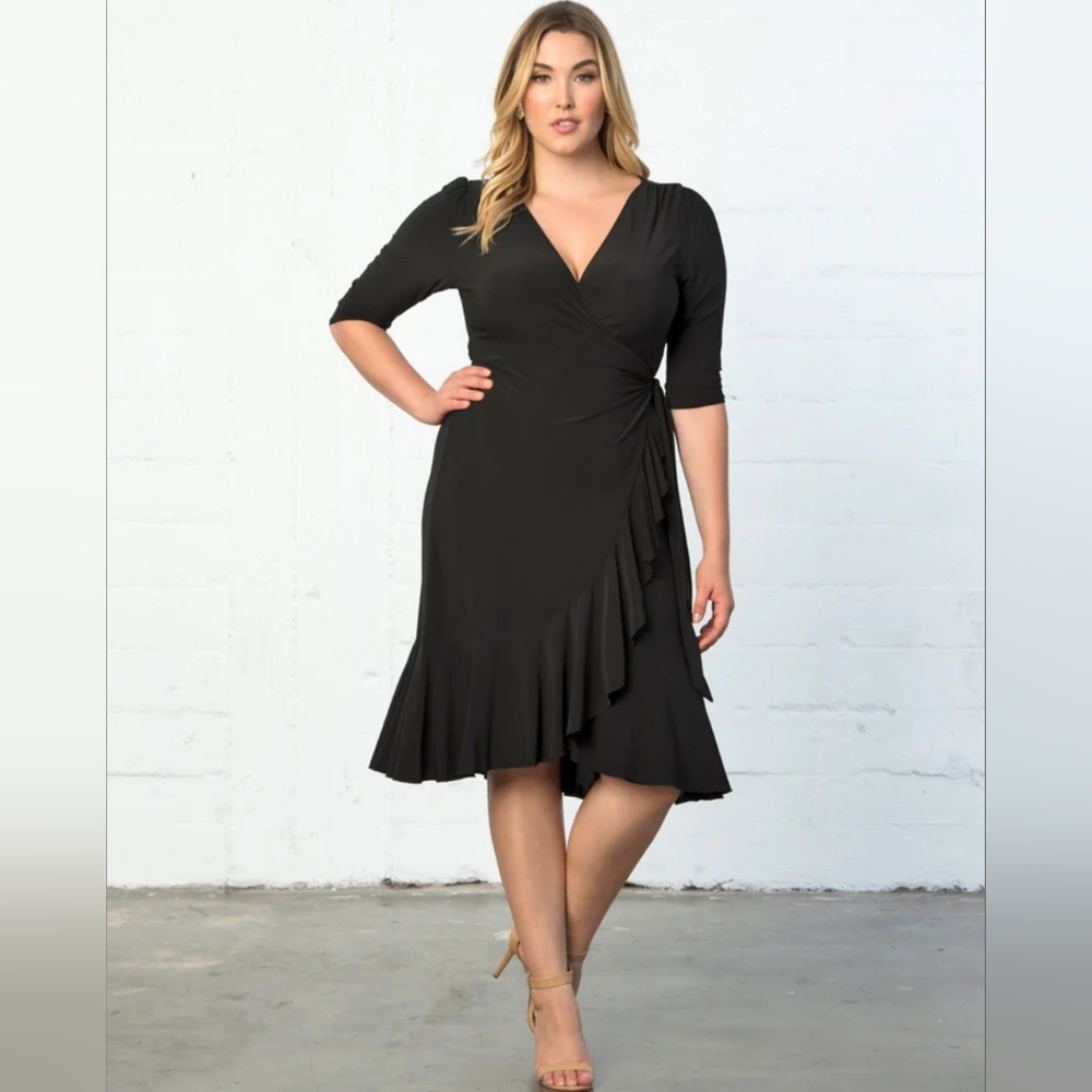 NWT/NWOT Kiyonna Womens Black Whimsy Wrap Knee Dress Size 0X PLUS